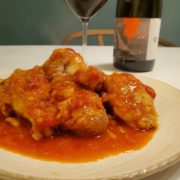 鶏肉のトマト煮とワインのペアリング
